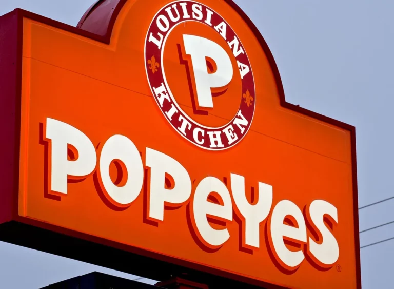 Popeyes opening closing hours
